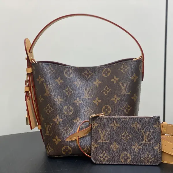 Louis Vuitton All In BB 多功能旅行包包 13 Louis Vuitton All In BB 多功能旅行包包