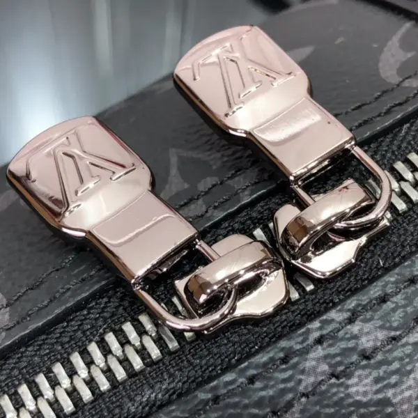路易威登City Keepall Monogram Eclipse 斜挎旅行袋