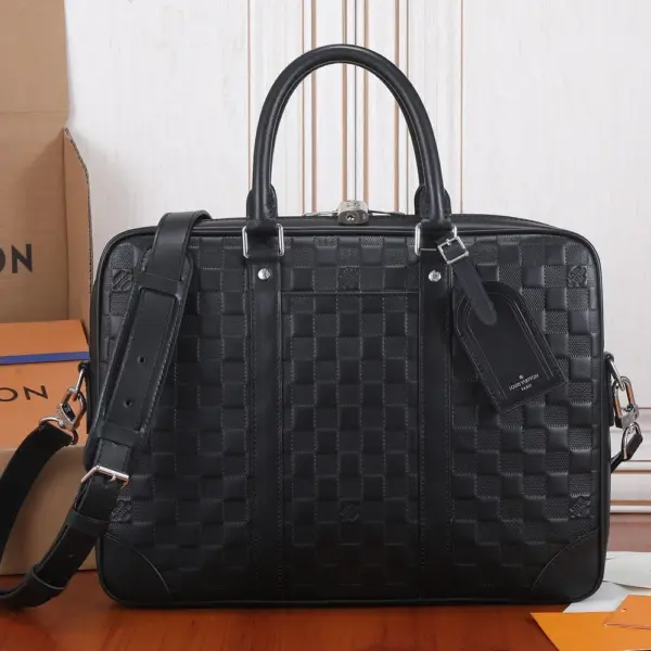 Louis Vuitton Porte-Documents Voyage PM 商務公事包
