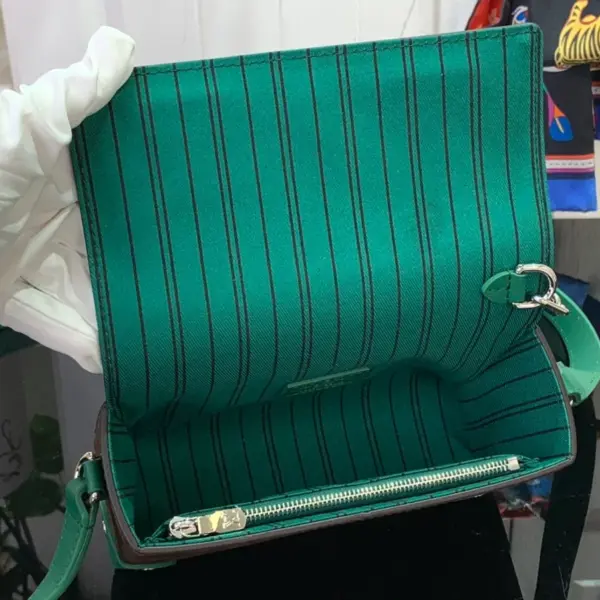 Louis Vuitton Steamer可穿戴式錢包 - Borneo綠色Monogram Macassar塗層帆布