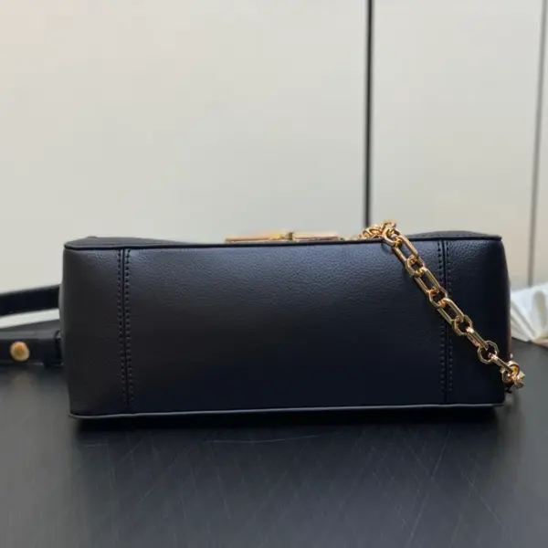 Louis Vuitton Dauphine Soft MM 2024春夏系列柔軟小牛皮包包