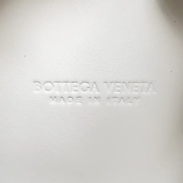 BottegaVeneta海鹽色Intrecciato編織羊皮革肩背包