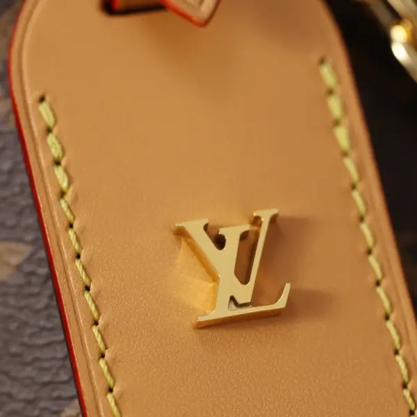 Louis Vuitton CarryAll BB 包包 - Monogram帆布金色鏈帶款 19 Louis Vuitton CarryAll BB 包包 - Monogram帆布金色鏈帶款