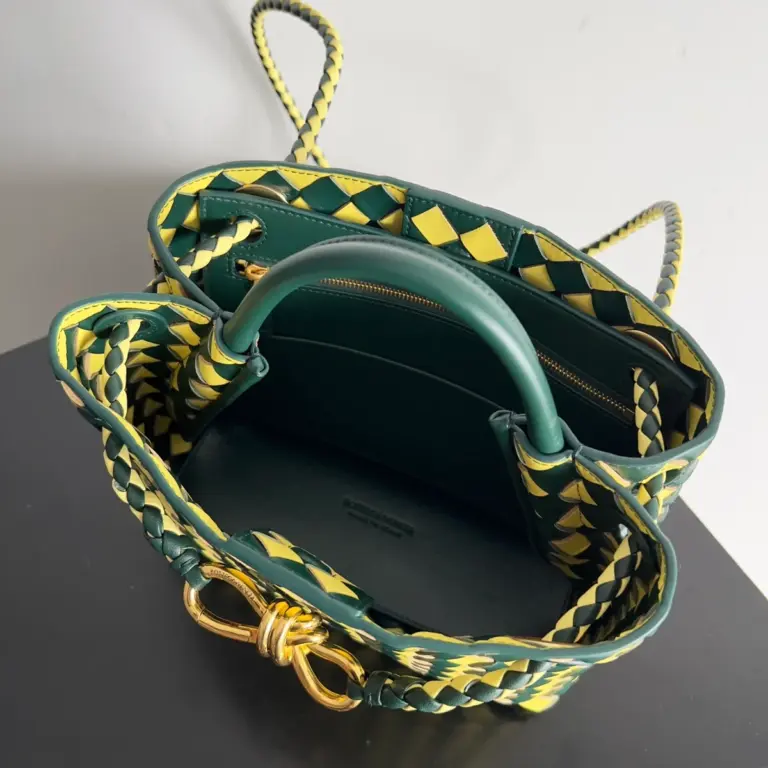 BottegaVenetaIntrecciato編織格紋祖母綠手提斜挎包 19 BottegaVenetaIntrecciato編織格紋祖母綠手提斜挎包