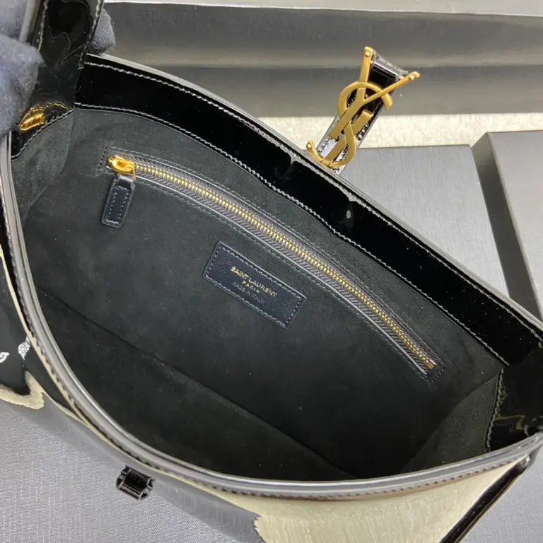 SAINT LAURENT MONOGRAM HOBO手袋
