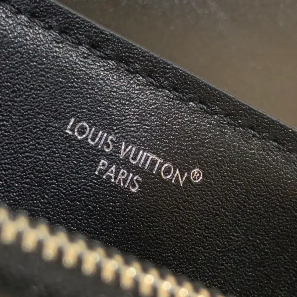 Louis Vuitton Dauphine Soft MM 黑色小羊皮包包