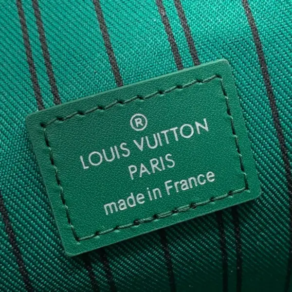 Louis Vuitton Steamer可穿戴式錢包 - Borneo綠色Monogram Macassar塗層帆布