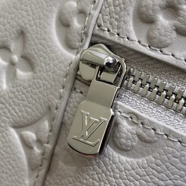 Louis Vuitton Vanity Chain Pouch 經典旅行風鏈條小包