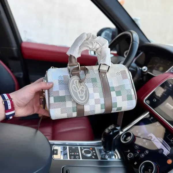 LV Damoflage Keepall Bandoulière 25 農曆新年限量款手提斜挎包