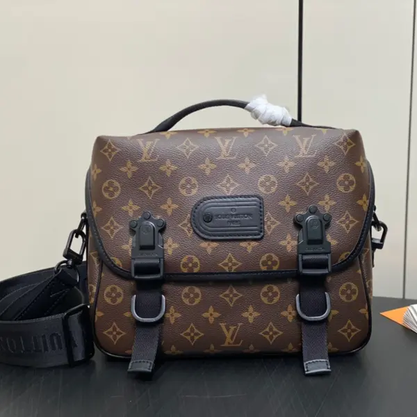 LV Trail 郵差包 | Monogram Macassar帆布 經典運動風格