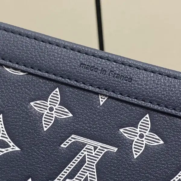 Louis Vuitton Gaston 可穿戴式 Monogram Shadow 小牛皮錢包
