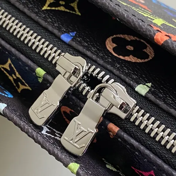 LV x TM OnTheGo East West Chain 彩虹Monogram塗層帆布包包