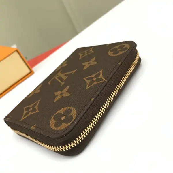 LV Monogram 拉鏈零錢包 - 經典奢華風琴式收納