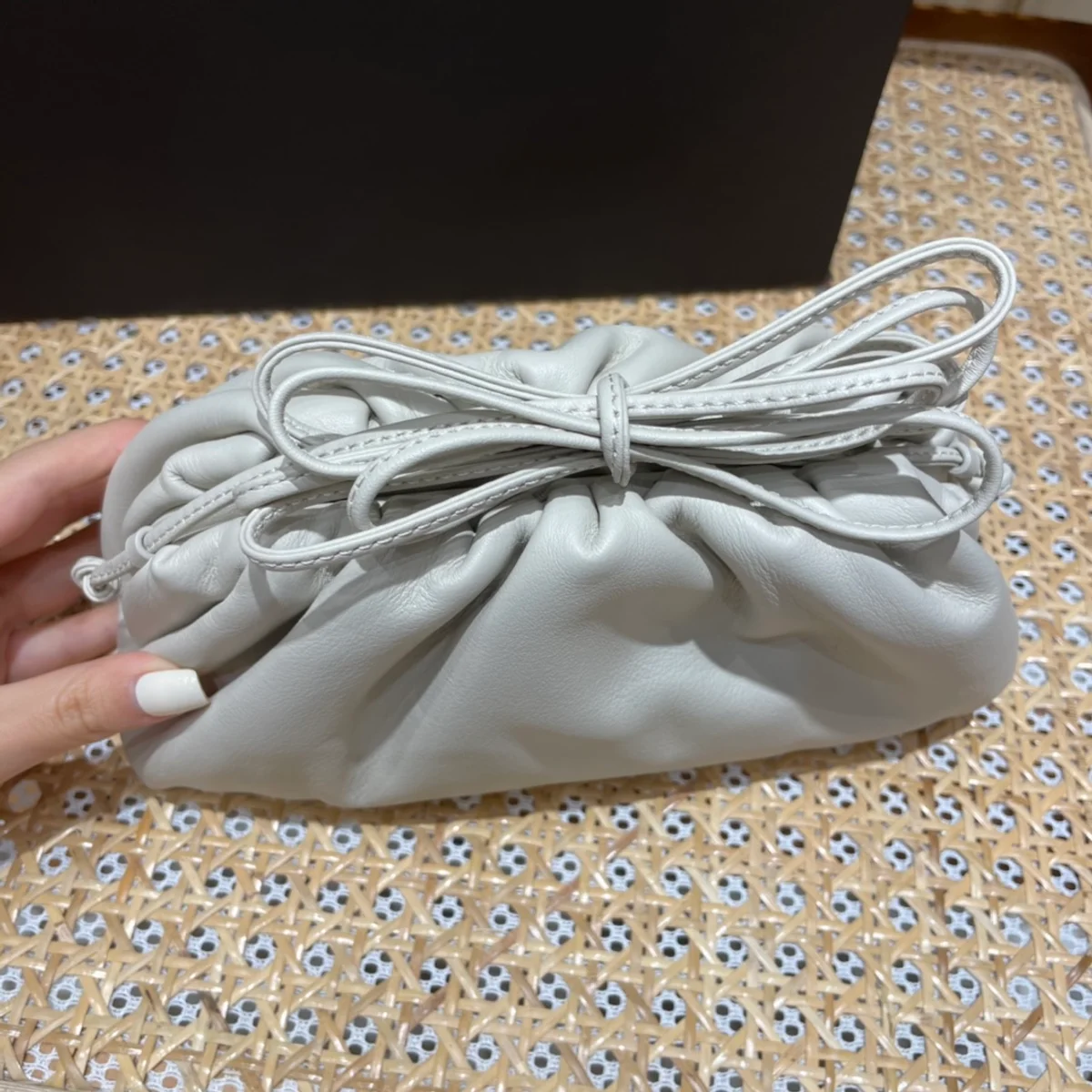 BottegaVeneta迷你Intrecciato編織皮革手拿包 9 BottegaVeneta迷你Intrecciato編織皮革手拿包