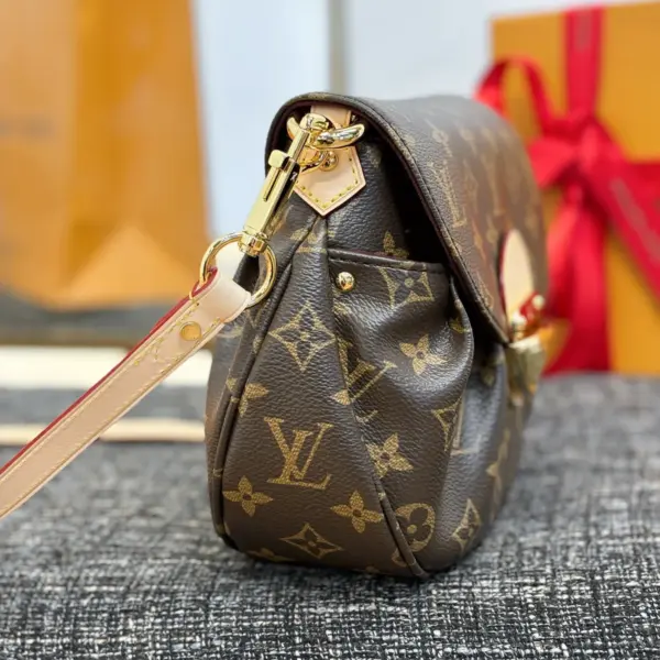 Louis Vuitton Sunset Monogram 包包 - 復古百搭斜挎包