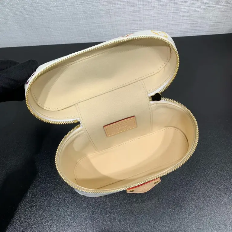 Louis Vuitton x 村上隆復刻版Vanity Chain Pouch 彩色Monogram鏈條隨身包
