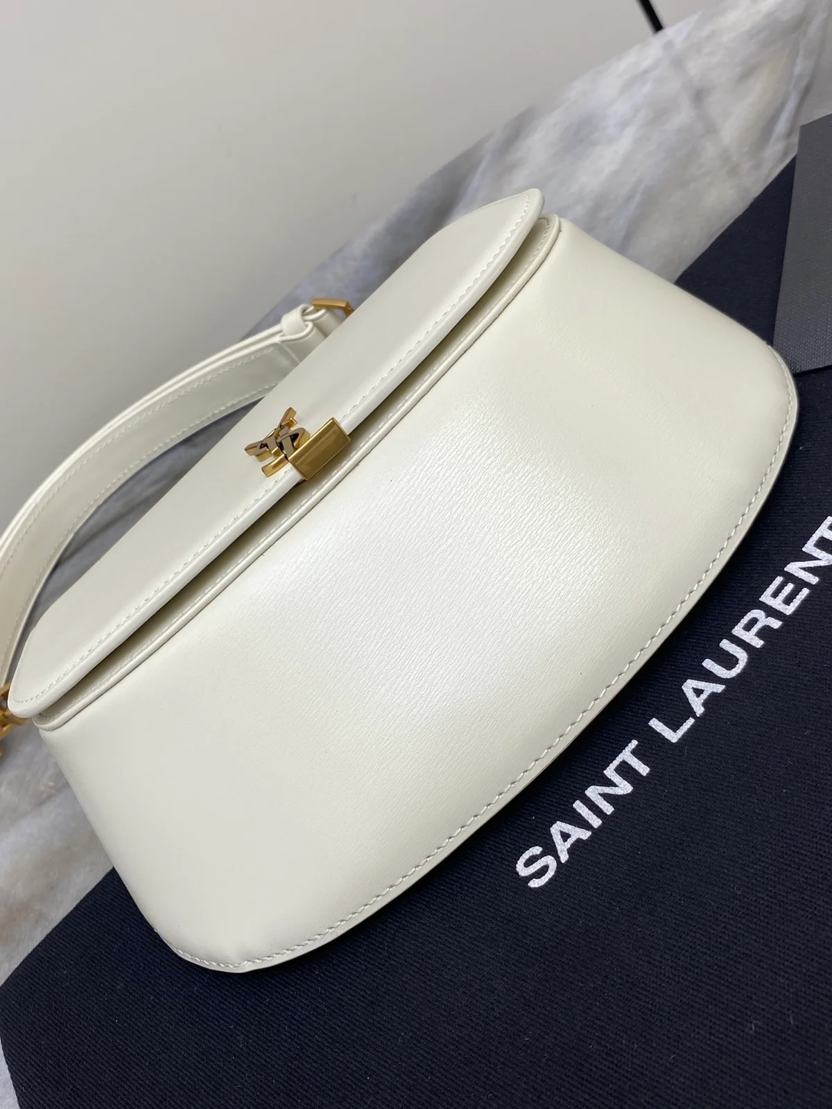 SAINT LAURENT BOX小牛皮CASSANDRE標誌頂部手柄手袋 7 SAINT LAURENT BOX小牛皮CASSANDRE標誌頂部手柄手袋