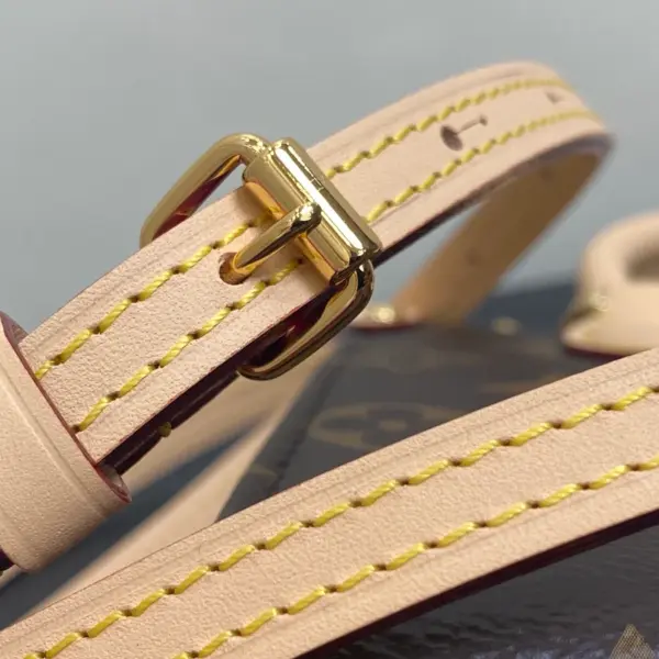 Louis Vuitton x Murakami 聯名系列 OnTheGo BB 包包