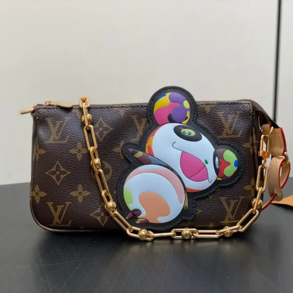 Louis Vuitton x 村上隆聯名複刻款Pochette Accessoires包包