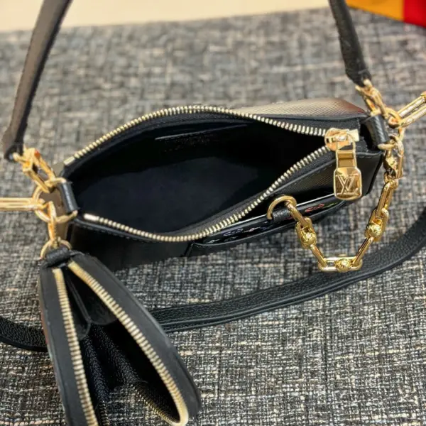 LV x TM Marellini Epi皮革粗鏈帶多功能手拿包