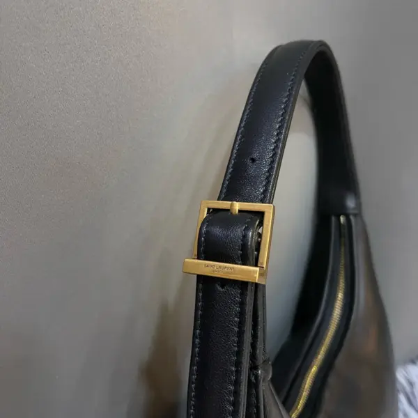 小羊皮CASSANDRE裝飾柔軟手袋