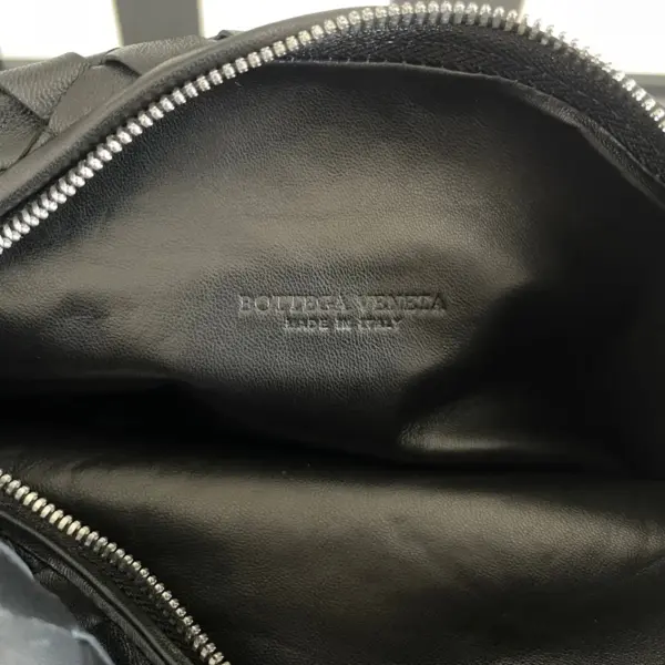 BottegaVenetaIntrecciato編織小號黑色羊皮革手提包