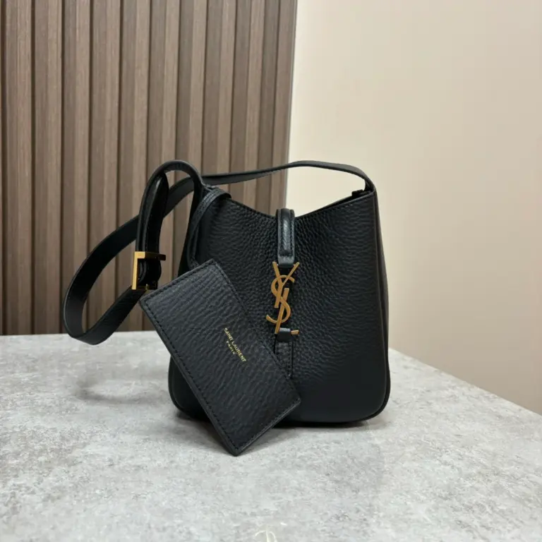 CÉLINE BABY 5 À 7 粒面鹿皮手袋