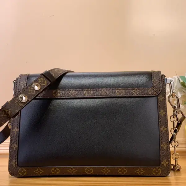 Louis Vuitton Dauphine Soft MM 黑色小羊皮包包