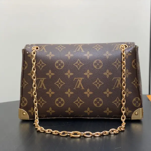 Louis Vuitton Trunkie 包包 | 2025春夏女裝系列復古行李箱靈感之作