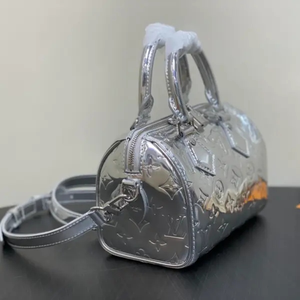 LV Ski系列 Speedy Bandoulière 20包包 - Monogram Miroir閃耀復古未來風