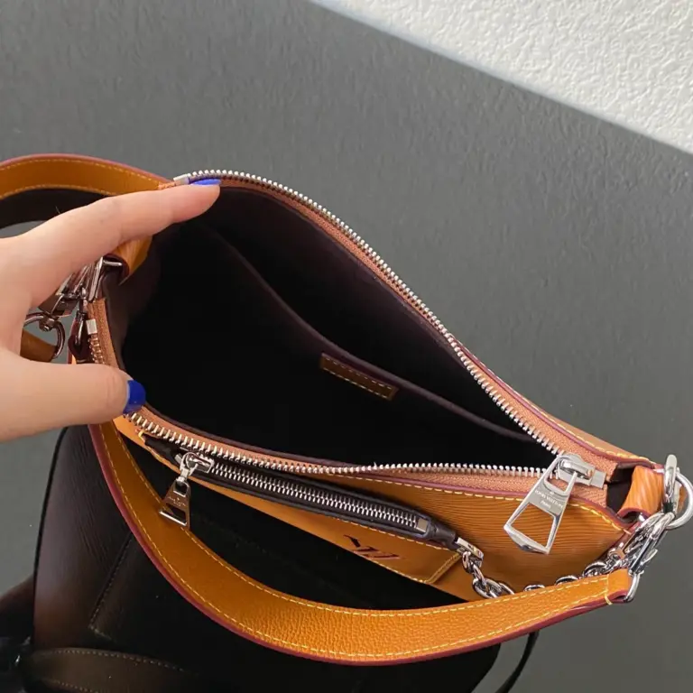 Louis Vuitton Marelle Epi紋理皮革多功能手提斜挎包