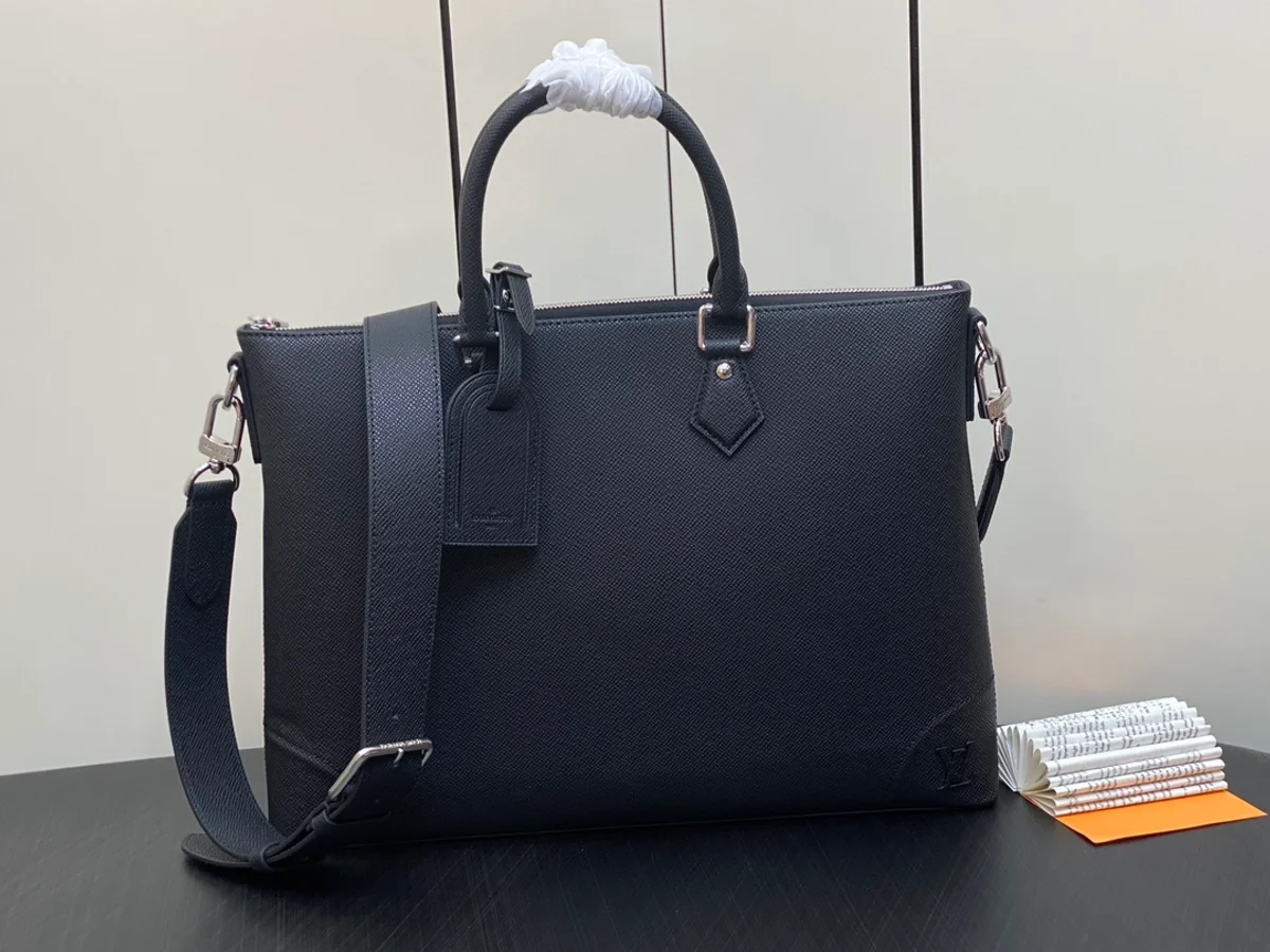 Louis Vuitton Slim NV 流線型Taïga牛皮商務公事包 2 Louis Vuitton Slim NV 流線型Taïga牛皮商務公事包