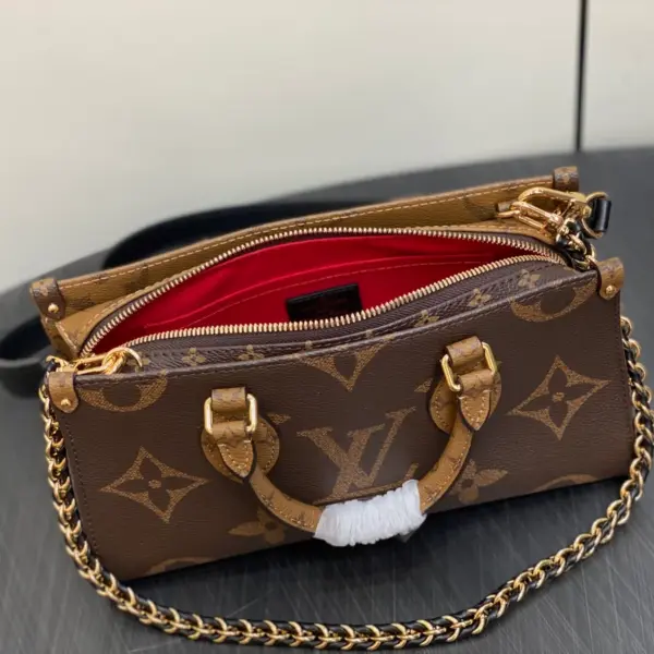 Louis Vuitton OnTheGo East West Chain 包包 - 經典Monogram Giant與多用途設計