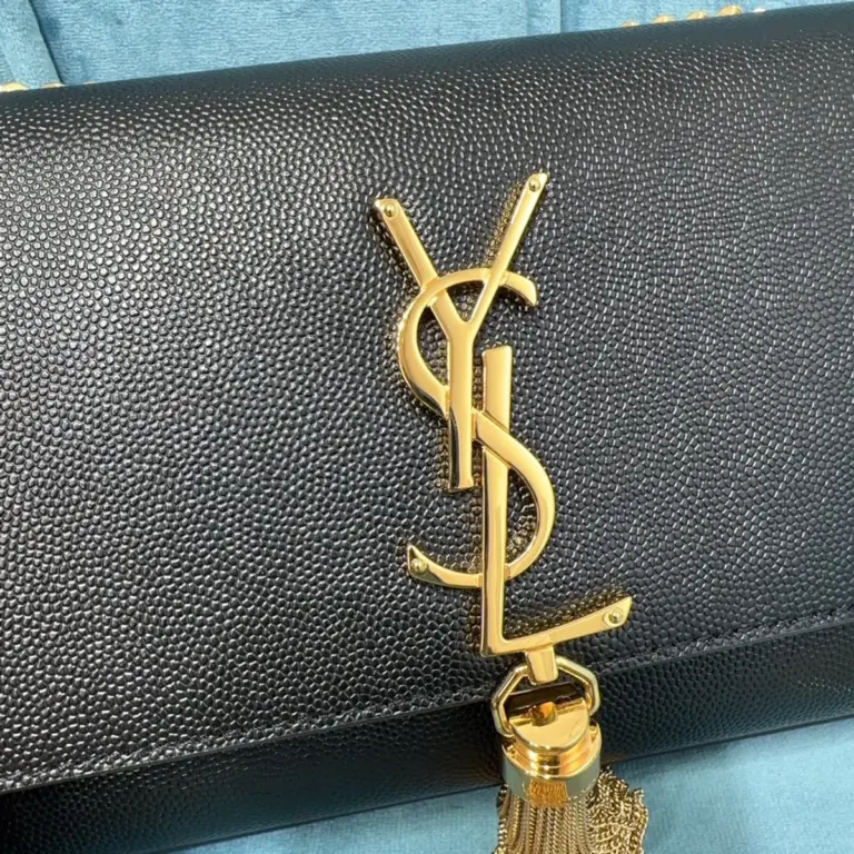 KATE經典粒面壓紋皮革手袋 14 KATE經典粒面壓紋皮革手袋