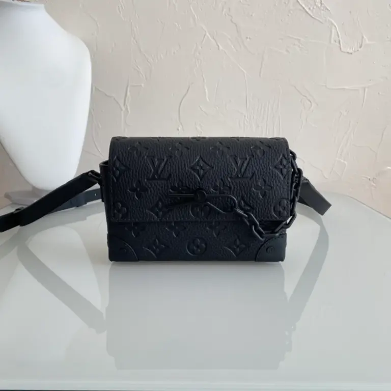 Louis Vuitton Steamer隨身錢包 | Monogram壓花Taurillon皮革