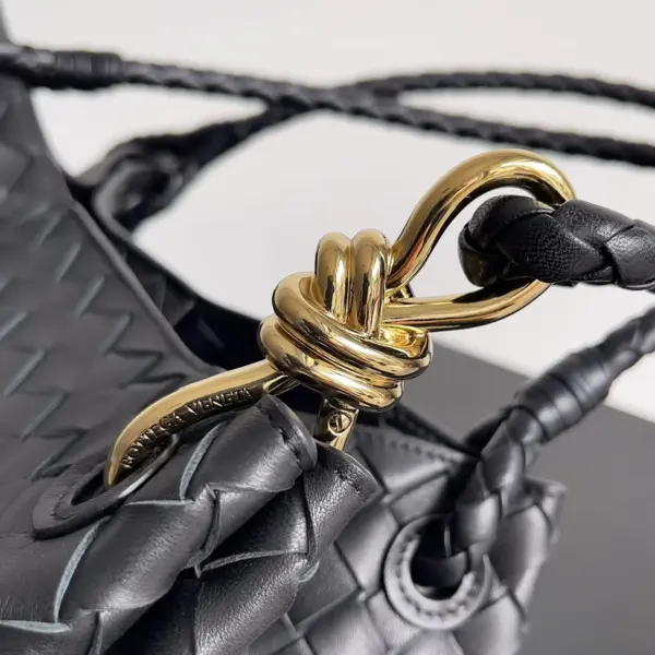 BottegaVeneta大號Intrecciato編織皮革肩背包
