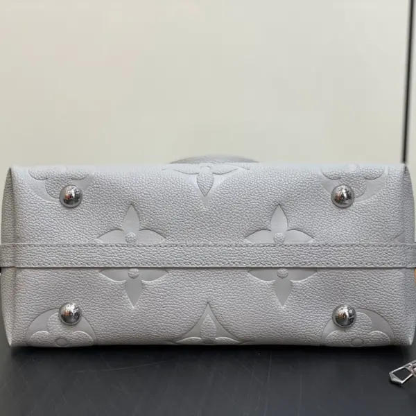 Louis Vuitton CarryAll PM 灰色Monogram牛皮都市包包 19 Louis Vuitton CarryAll PM 灰色Monogram牛皮都市包包