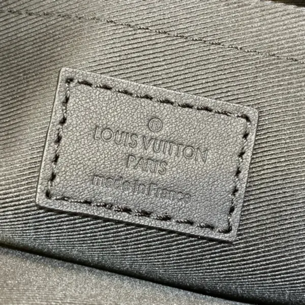 Louis Vuitton Fastline 郵差包 - 黑色牛皮時尚斜背包