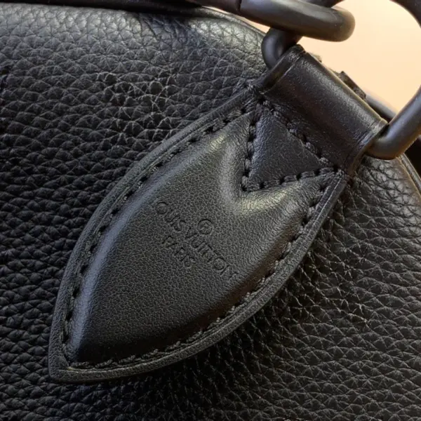高仿包包Louis Vuitton Speedy P9 Bandoulière 30 超黑色小牛皮斜挎包 高仿包包