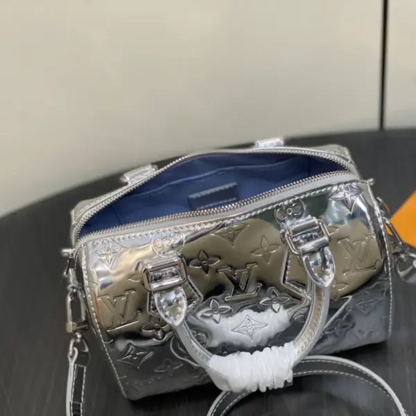 LV Ski系列 Speedy Bandoulière 20包包 - Monogram Miroir閃耀復古未來風