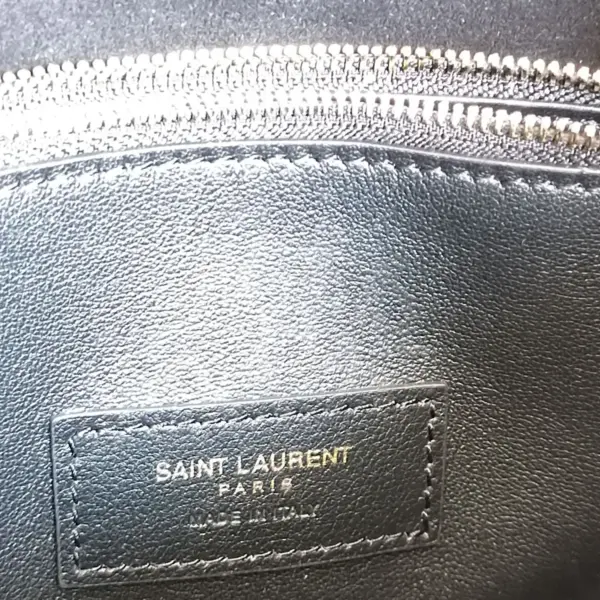 LE 5 À 7經典柔軟小牛皮手袋