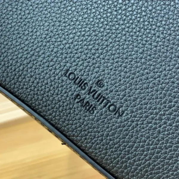 Louis Vuitton Fastline 郵差包 - 黑色牛皮時尚斜背包