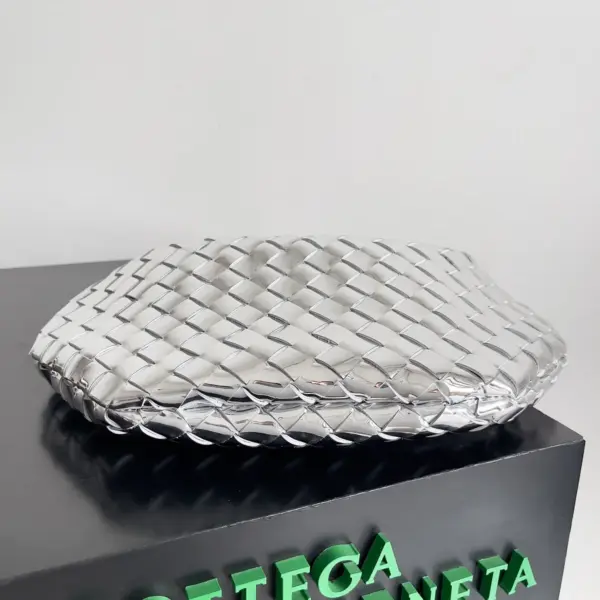 Intrecciato編織銀色羊皮革手袋
