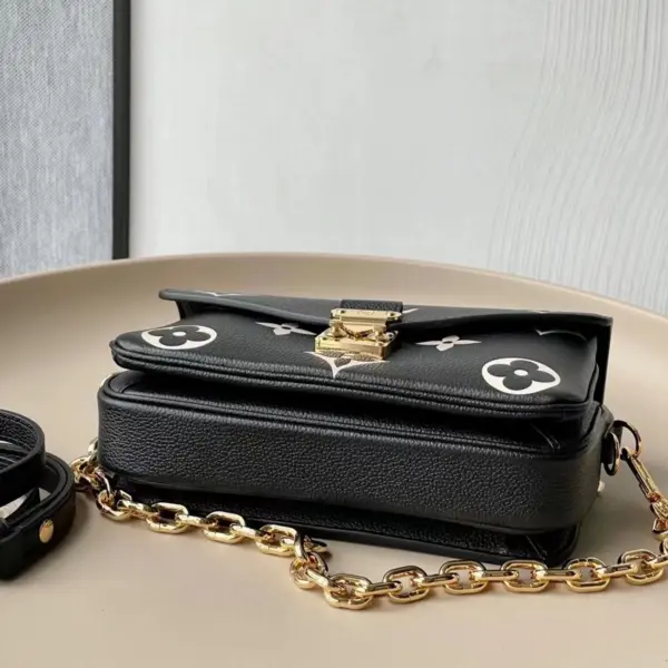 Louis Vuitton Pochette Métis East West 雙色壓花牛皮手提斜挎包