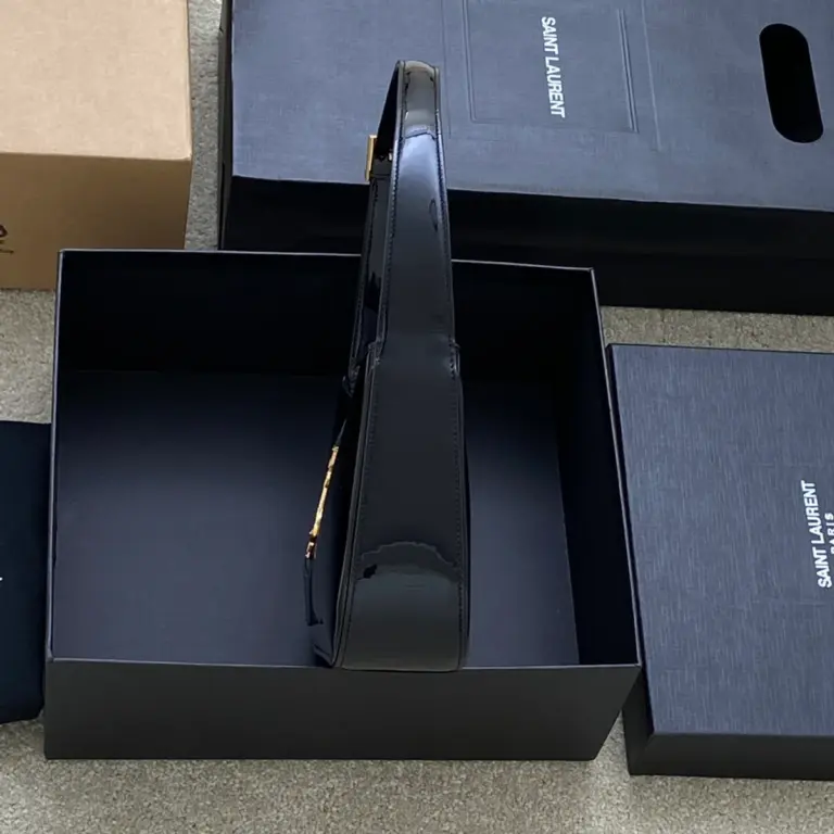SAINT LAURENT MONOGRAM HOBO手袋