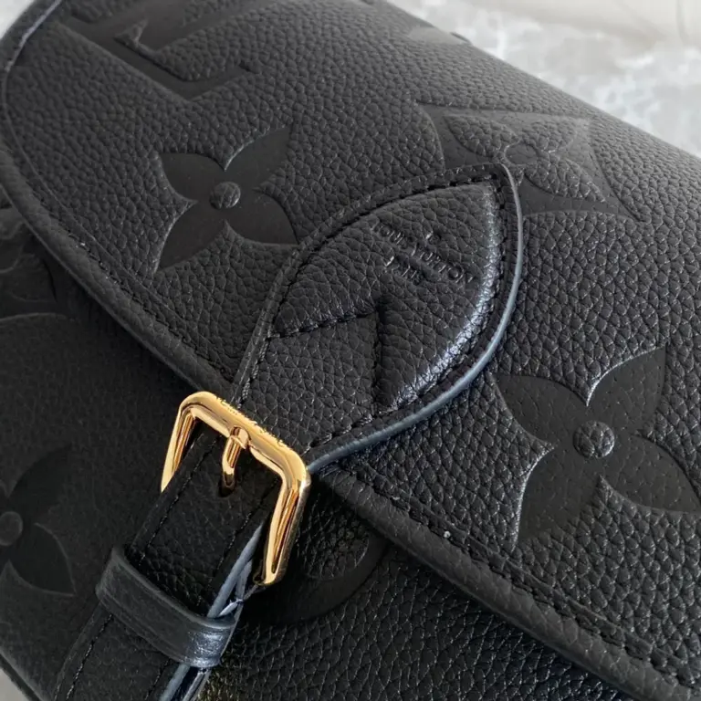 Louis Vuitton Diane學院風Monogram Empreinte壓花皮革長形包