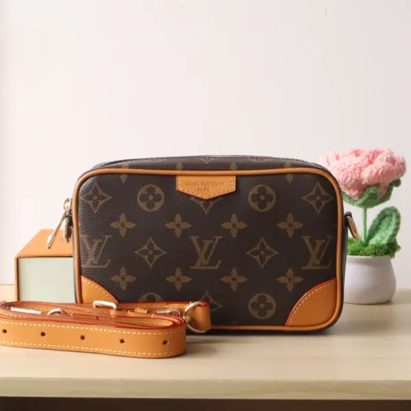 Louis Vuitton Trocadéro 可穿戴式錢包 | Monogram復古肩背包