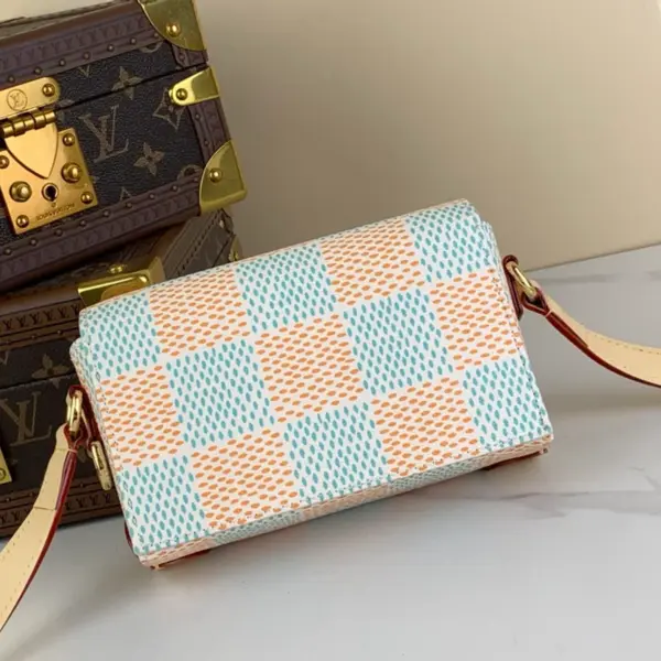 Louis Vuitton Steamer可穿戴式錢包 | Damier Heritage復古白