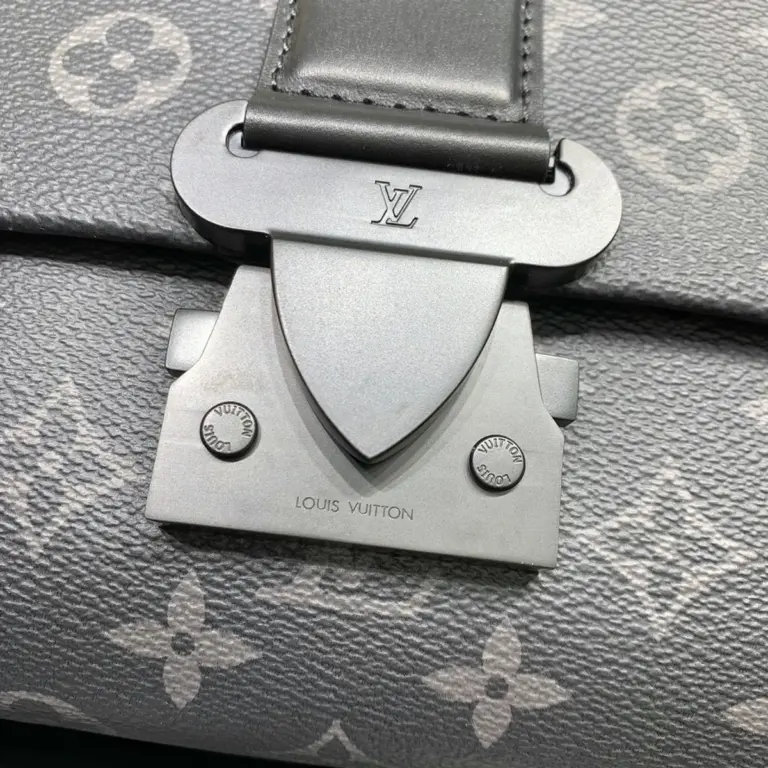 Louis Vuitton S-Cape 郵差包 | Monogram Eclipse 帆布 黑色皮革飾邊
