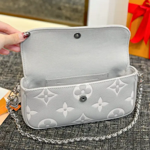 Louis Vuitton Wallet On Chain Ivy 雙色Monogram Empreinte皮革包包